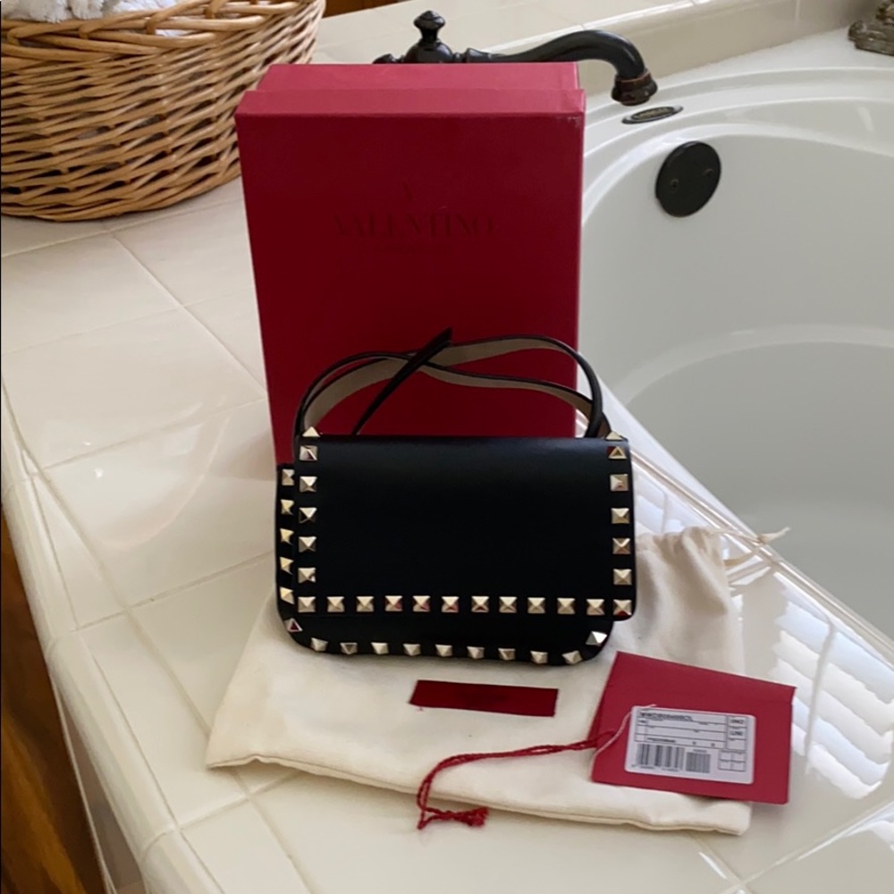 Authentic Valentino Garavani belt bag